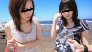 水に溶けるドッキリビキニでまさかの全裸露出 前編 str-13