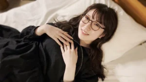 TOMOMI - 油断した美人受付嬢を孕ませた連続中出し player_thumb-77